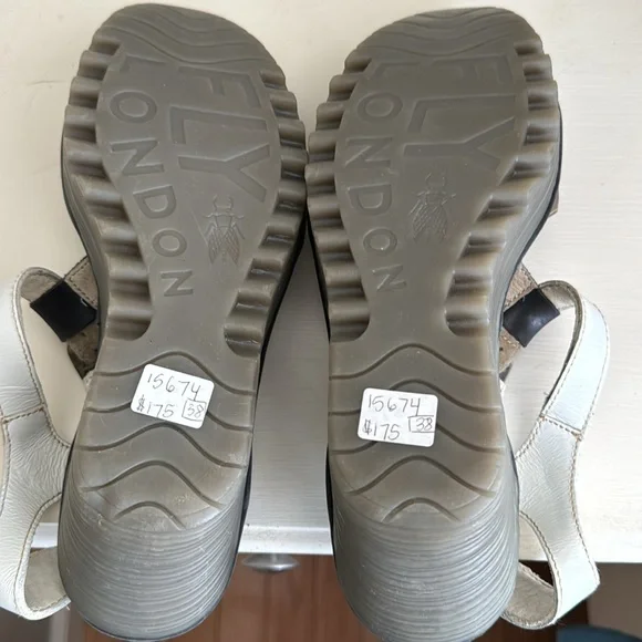 Fly London 40 "Yila" Brown Black White Sandals Size 38 us size 8 - Picture 3 of 6